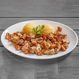Fritura De Carne Con Polenta