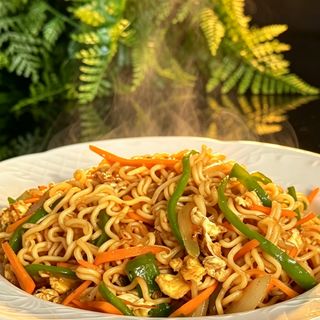 126. Tallarines Fritos Con Verduras