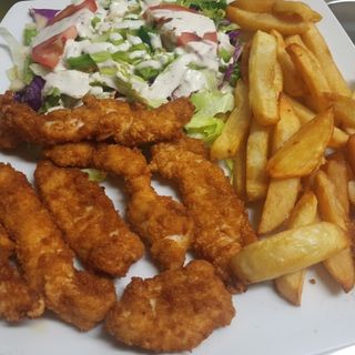 Stick De Pollo + Ensalada