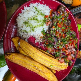 Carne Asada + Plátano + Arroz