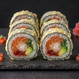 Futomaki Salmón Gambón Tempura (4 Uds.)