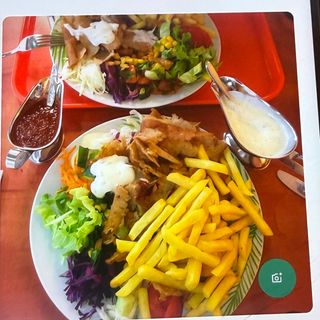 Plato Normal Mediano