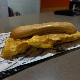 Bocadillo De Tortilla De Patatas