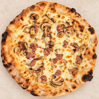 Pizza Funghi E Salsiccia