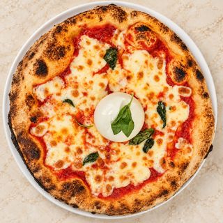 Pizza Tettona
