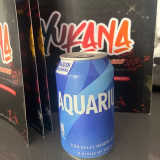 Aquarius limón