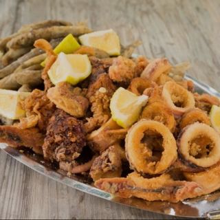 Ración De Fritura De Pescados
