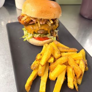 Hamburguesa Criolla