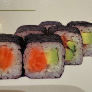 70.Maki de Atún