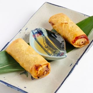 Rollito ibérico Vietnam (2 Uds.)肉春卷