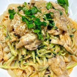 Fideos Fríos Con Pollo Deshilachado手撕鸡面
