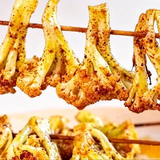 Pinchos colifror China 烤花菜