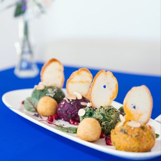 ფხალეულის მრავალსახეობა