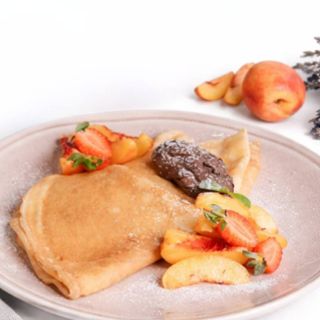 კრეპები ხილეულით და ნუტელათი