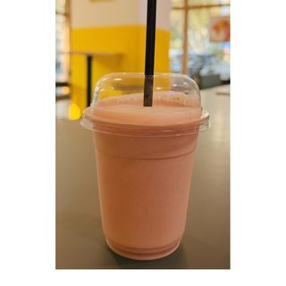 ალუბლის მილქშეიკი