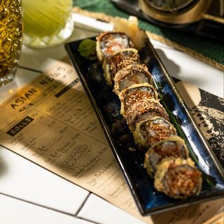 Futomaki Hot Roll 8 pc