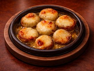 სოკო სულგუნით კეცზე