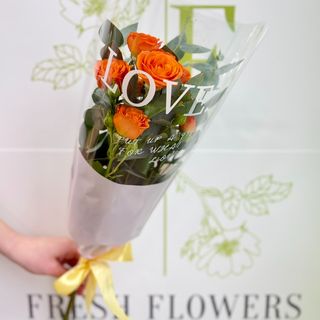 სპრეი ვარდების თაიგული #4