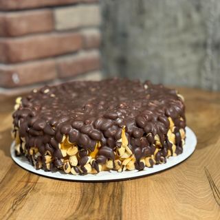 სნიკერსის ნამცხვარი (10 ნაჭრიანი)