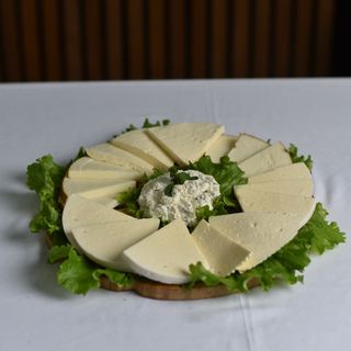 სულგუნი 100 გრ