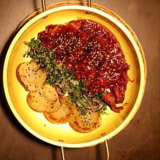 ტაფაზე მობრაწული წიწილა