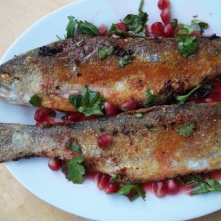 კალმახი შემწვარი 2 ცალი