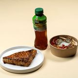 ქათამი ბრინჯის ატრიით, ყველის ღვეზელი, ცივი ჩაი