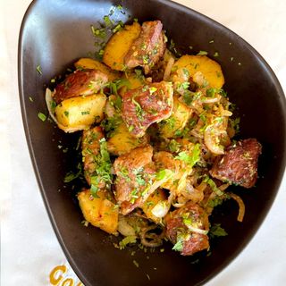 ოჯახური საქონლის ხორცით