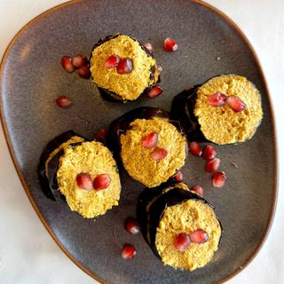 ბადრიჯანი ნიგვზით