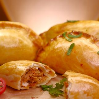 ემპანადა თინუსით