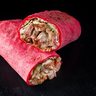 შაურმა ვარდისფერი ლავაშით