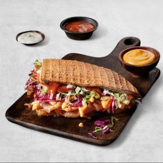 დონერი ( შაურმა პურში)