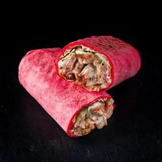 შაურმა ვარდისფერი ლავაშით