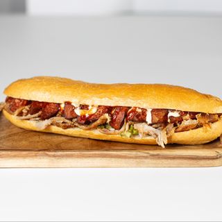 M შაურმა პურში სტანდარტი მოცარელას ყველით