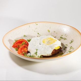 Beefsteak with Egg