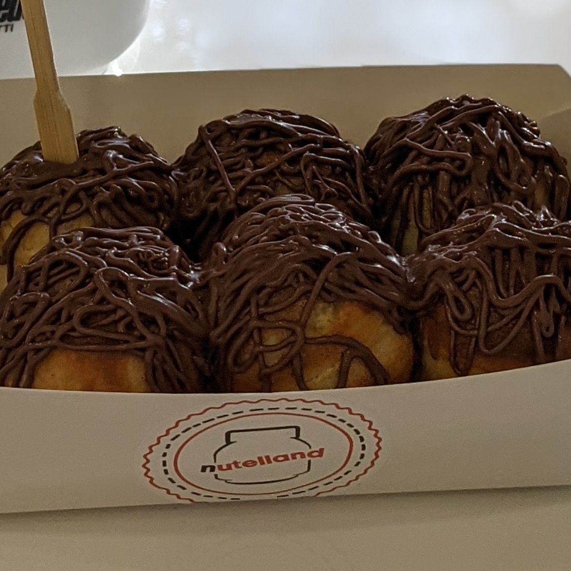 საფირმო ფენქეიქები