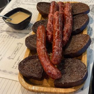 შემწვარი მონადირული ძეხვი