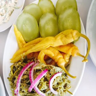 მწნილის ასორტი