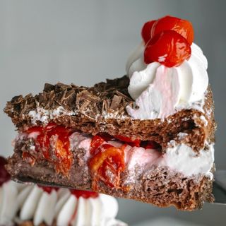 ნამცხვარი Black Forest კეტო - 1 ნაჭერი