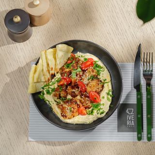 ყვავილოვანი კომბოსტოს სალათი ტერიაკის სოუსში