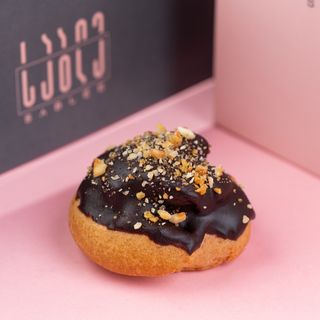 Pate a choix with gianduia and vanilla cream