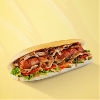 ქლაბ დოგი სპეც სოუსით - პურში