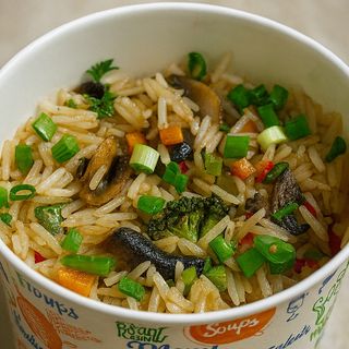 ბრინჯი ბოსტნეულით