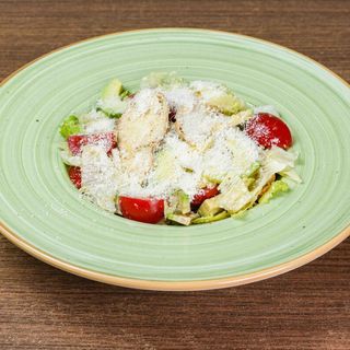 ავოკადოს სალათი ქათმით