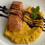 Salmon fillet with celery purée