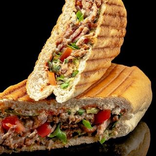 შაურმა სტანდარტი პურით