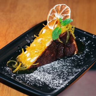 ჩიზქეიქი სან სებასტიანი ლიმონის კონფით