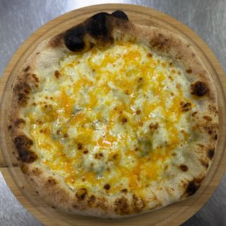 ოთხი ყველი (20სმ)