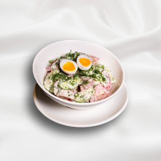 Rustic salad with sour cream
