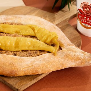 1 აჭარული ლობიანი და ლაღიძის წყალი 0.5 ლ